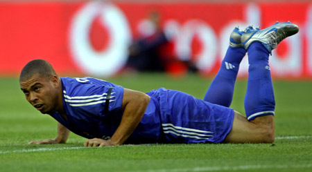 观众热情高 观众热情高