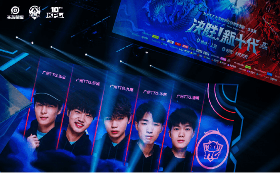 结合在一起 结合在一起