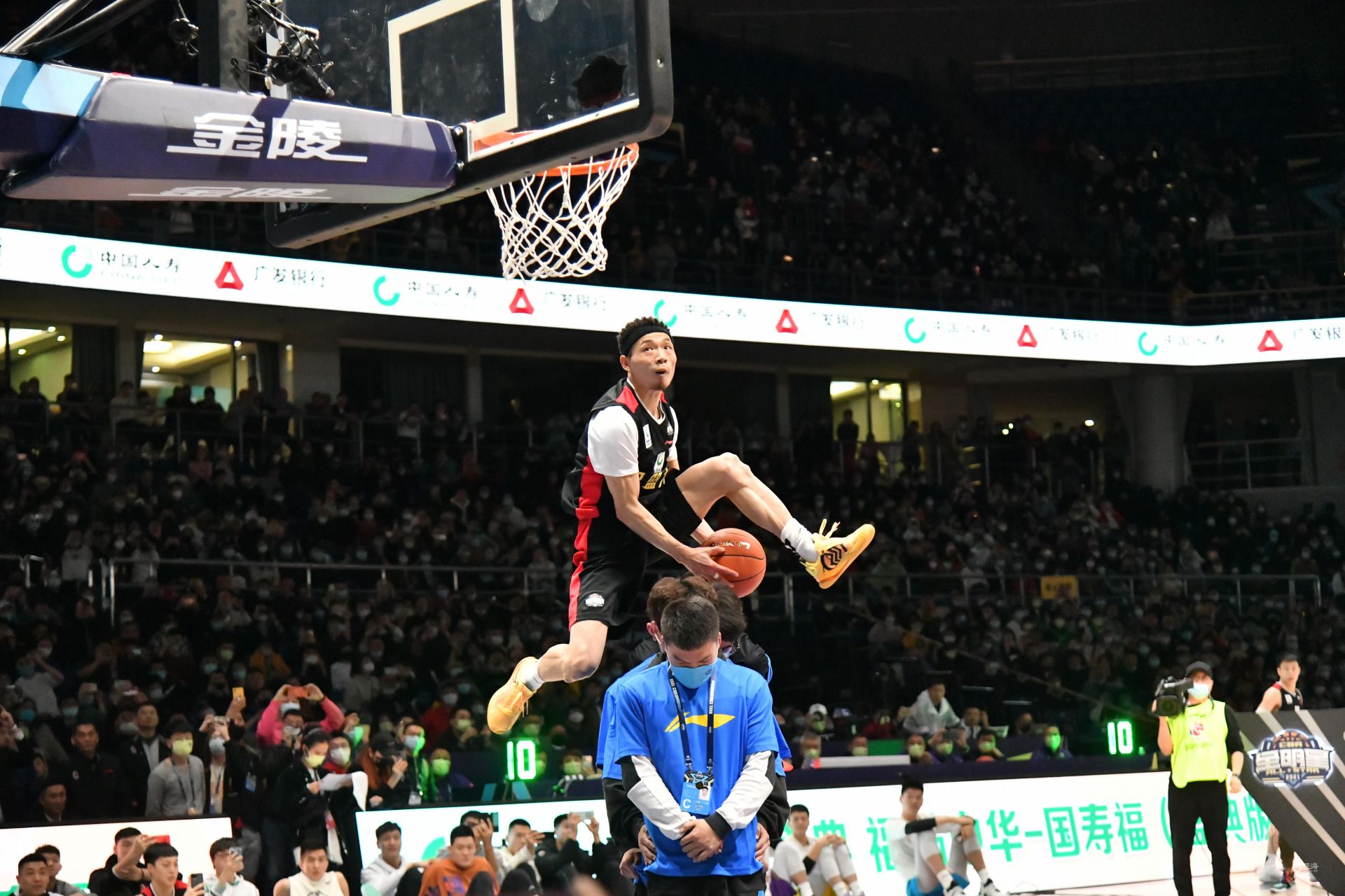 上都有了质 上都有了质